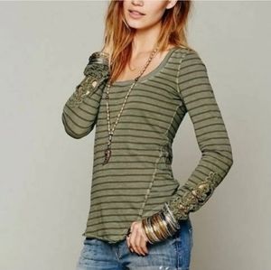 HI FALL!! 3🌿Free People Hard Candy Green Stripe Long Sleeve Tee 🍃
